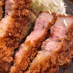 とんかつ しお田 - ソソりまくりのロースカツ