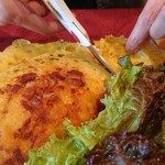 Tiem com vietnam - オムレツ
                        ハサミでカットしてサニーレタスでくるんで食べます