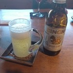 Jimoto San Ten Nenosa Ka Nato Ajia Gohan Aiwanadwuiwa Do - シンハービール(タイのビール)