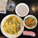 行徳ビリヤーニーハウス - 発注から2分！
                                湯気もうもう！絶対炊き立て！