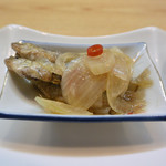 寿司・うなぎ 羽子吾 - お通し（稚鮎の南蛮漬け ）