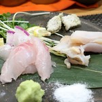 ぼちぼち - 明石のあこう、能登の白バイ貝