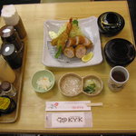とんかつKYK - 特別定食(1,380円)