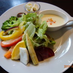 高崎 芸術野菜とイタリアンピッツァ マーロ - プレートランチの前菜