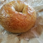 111073838 - もっちりベーグル。「あんず」だったので中にアプリコットがゴロゴロ入っています。