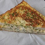 パン・ド・カイチ - 蒸し鶏とチーズマヨのトースト
