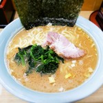 ラーメン 奥津家 - ラーメン中盛