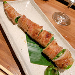 新橋 いっぱし - 万願寺唐辛子の豚バラ巻き