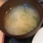 焼肉処 まるます家 - 出汁が効いてて美味しい♡
      塩っぱくない(*ˊᵕˋ*)