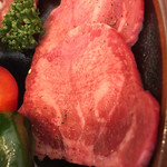 焼肉処 まるます家 - 牛タン♬