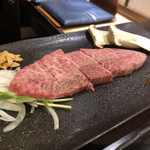 本格焼肉・もつ鍋 肉衛門 - 