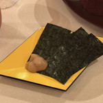 石塀小路 朝粥と出し茶漬け KOI-KOI - 《朝粥膳¥2484税サ込》
      ●海苔:熊魚庵海苔
      泡醤油