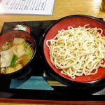 うどん茶屋 - 肉つけうどん