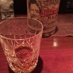 Bar kokage - フィリピンのラム、Don Papa。バニラの香りだが口に含むと軽い酸味を感じる