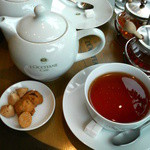 ロクシタンカフェ SHIBUYA TOKYO - ポットでサーブされる「アッサム」