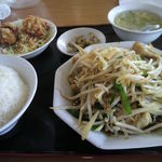 中国料理 同楽縁 - モモニラ定食 630円