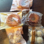 niko gifts&sweets - しあわせリング・スノーボール・キャラメルクグロフ