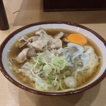 そばの神田 東一屋 - 今週最後のパイイツは、肉そば+生たまご！