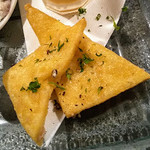 （h）etta - パネッレ(ひよこ豆の粉のスナック/シチリアの郷土料理)