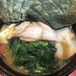 家系総本山 ラーメン 吉村家 - 中盛チャーシューメン+海苔+生法蓮草 ¥970+50+180（無料：ランチパック）