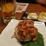 肉と日本酒 八卦よい - 日本酒に合うポテトサラダ  お通しの白菜漬け