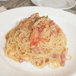 イタリア料理 トラットリア ポポラーレ - ランチ１２６０円のパスタ・トマトのカルボナーラ風