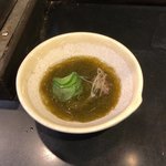 蔵 - お通しのもずく酢