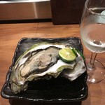 新橋 いっぱし - グラスの大きさと比べて^^