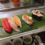 寿司 魚がし日本一 - 平日ランチ 12:00まで五貫セット 550円