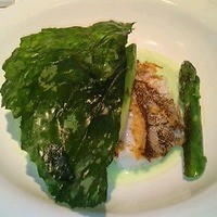 ミクニ マルノウチ - アイナメのクルスティアン焼き