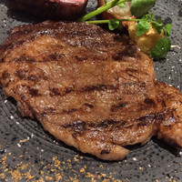 グリロジー バー＆グリル - 