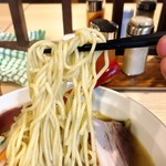 拉麺大公 - 地鶏を使った鶏白湯チャンポン 麺リフトアップ