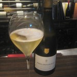 レストラン ラ フィネス - フィリポナ ロワイヤル・レゼルヴ・ブリュット