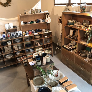 日用品と喫茶 ハチワレ堂_2