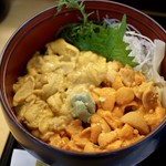 浜寿し - 赤ウニと白ウニのハーフ丼