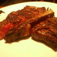 37 Steakhouse & Bar - ポーターハウスステーキ（1kg）、ここではこれ食べないと！