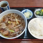 更科京屋 - 肉南ばん（650円）、半ライス（150円）