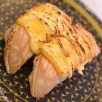 Hama Zushi - 炙りとろサーモンチーズ（１００円＋税）２０１９年６月