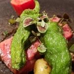 ル スプートニク - 赤牛