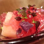 ル スプートニク - シソのゼリー＆シャーベットと桃(シャーベット投入前)