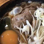 そば政 - 卵は愛嬌