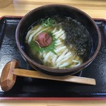 うどん蔵ふじたや - 梅こぶうどん（ひやあつ）700円