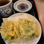 おうどん 瀬戸晴れ - ハモ天（梅肉が付いてきます）