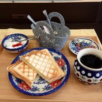 Mew's Tea Room - 