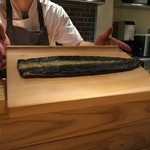 花小町 - 菊池の岳間のお茶で燻製した八代の鰻