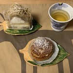 YASUHIRO - 和栗のクリームケーキ400円とクッキーシュー240円とお茶priceless