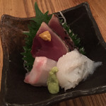 瀬戸内鮮魚と串焼き UZU - 刺身、カツオ、タイ？、イカ