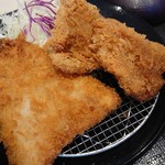 松のや - 『アジ＆紙かつ定食』(税込み680円)