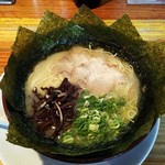 博多ラーメン清水屋 - ラーメン600円。海苔100円。