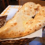 インド料理ヒマラヤ - ナン